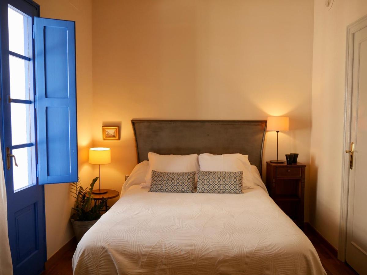 Hostal De La Placa - Hotel Boutique Cabrils Exterior photo