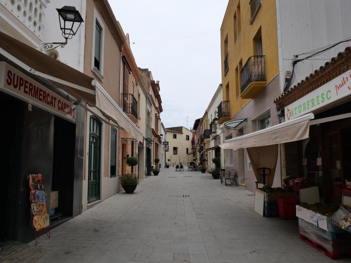 Hostal De La Placa - Hotel Boutique Cabrils Exterior photo