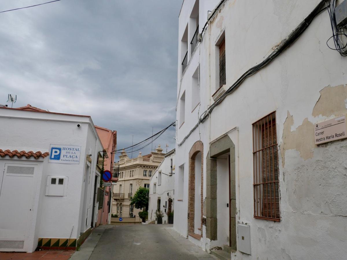 Hostal De La Placa - Hotel Boutique Cabrils Exterior photo