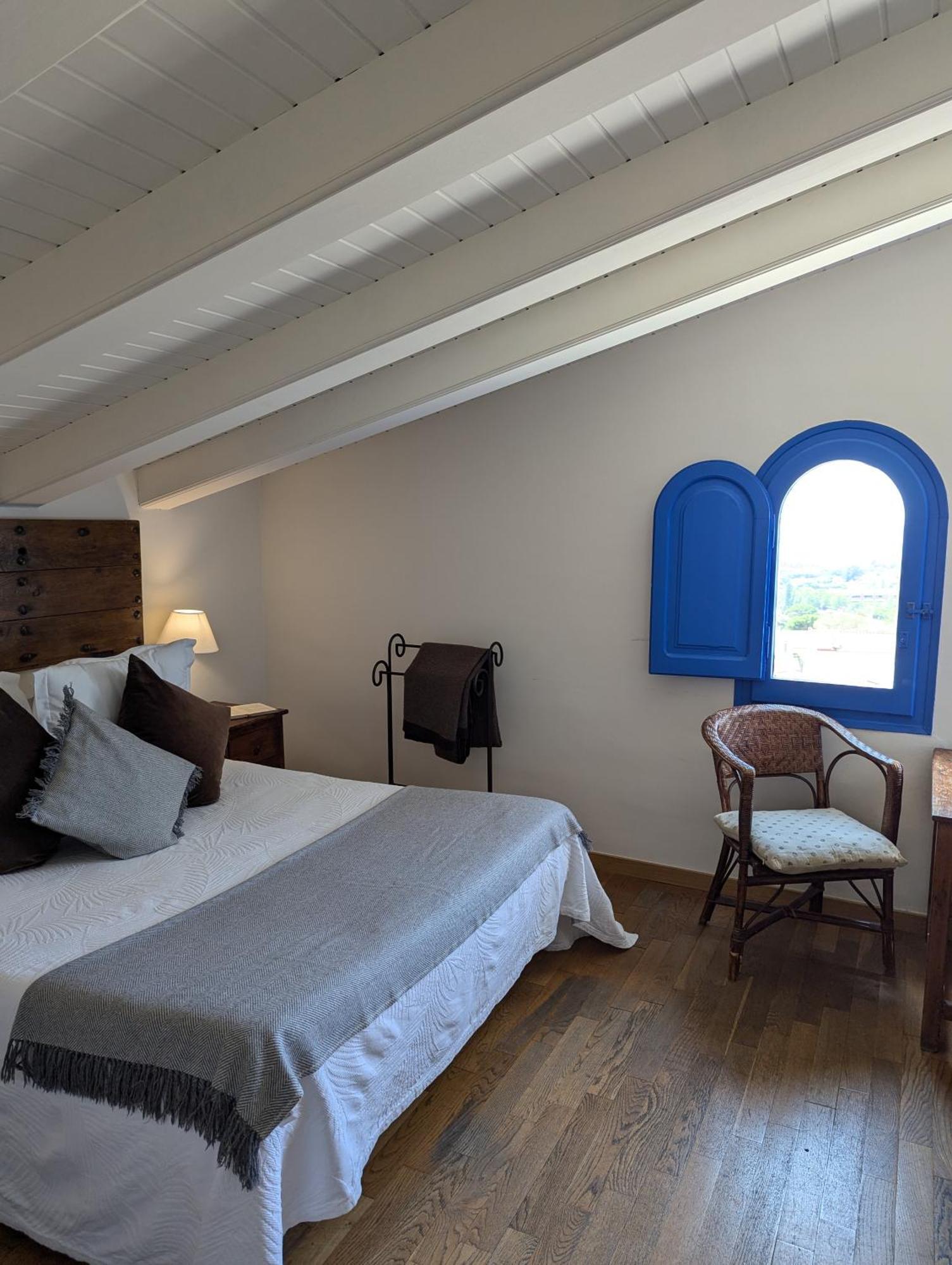 Hostal De La Placa - Hotel Boutique Cabrils Exterior photo