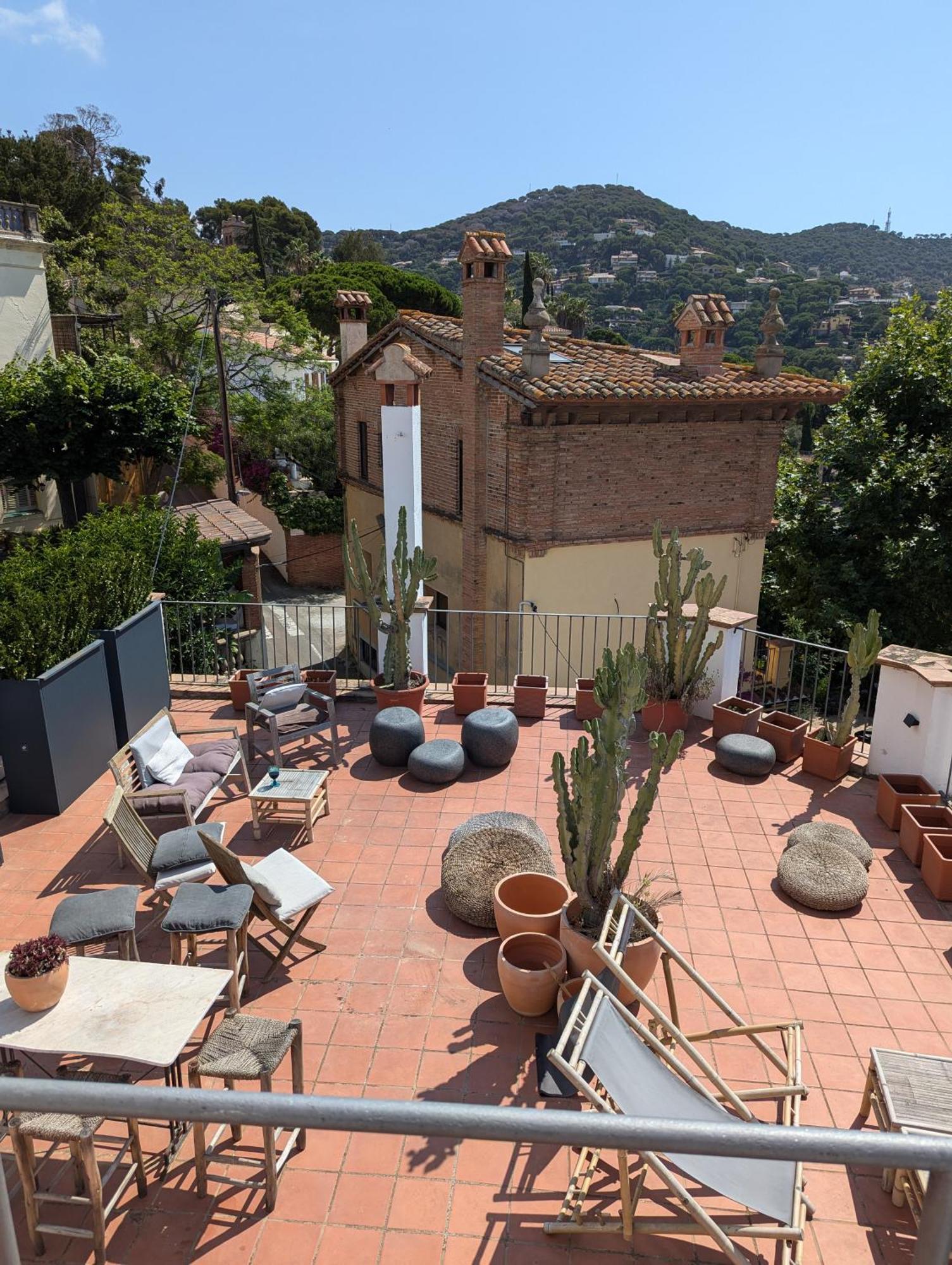 Hostal De La Placa - Hotel Boutique Cabrils Exterior photo